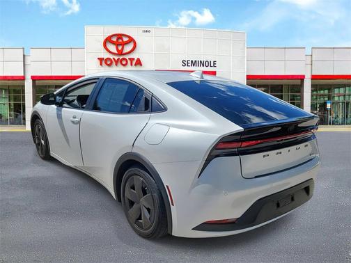 2024 Toyota Prius LE