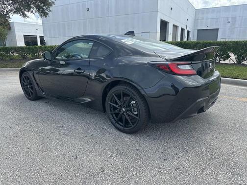 2025 Toyota GR86 Premium