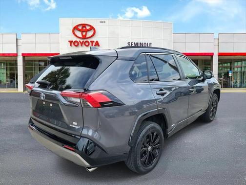 2023 Toyota RAV4 Hybrid SE