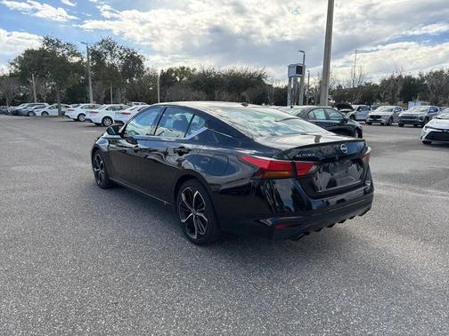 2025 Nissan Altima SR FWD