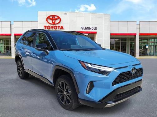 2025 Toyota RAV4 Hybrid SE