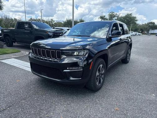 2024 Jeep Grand Cherokee 4xe Base