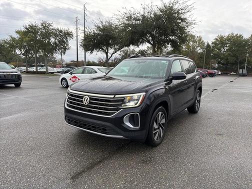 2025 Volkswagen Atlas 2.0T SE w/Technology