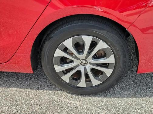 2021 Toyota Prius Prime LE