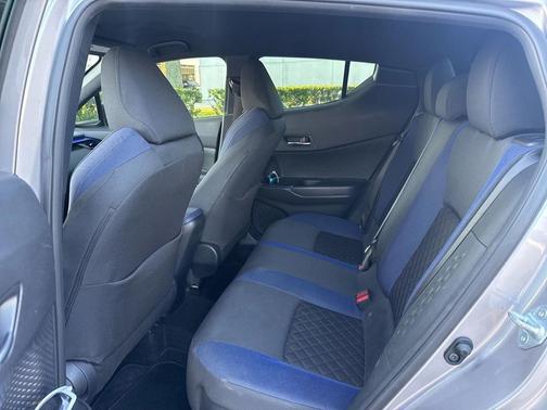 2020 Toyota C-HR XLE