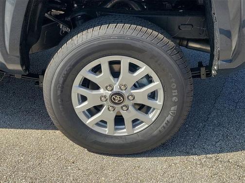 2025 Toyota Tacoma SR