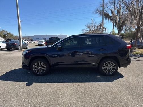 2025 Toyota RAV4 Hybrid XLE Premium