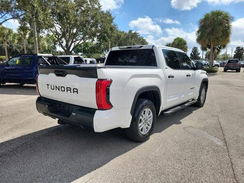 2022 Toyota Tundra SR5