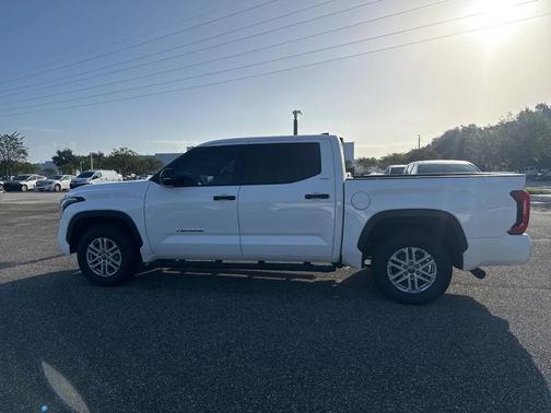 2022 Toyota Tundra SR5