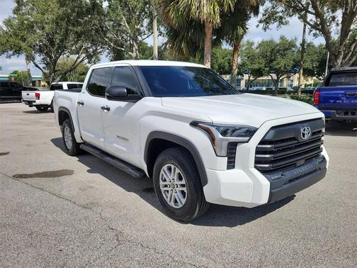 2022 Toyota Tundra SR5