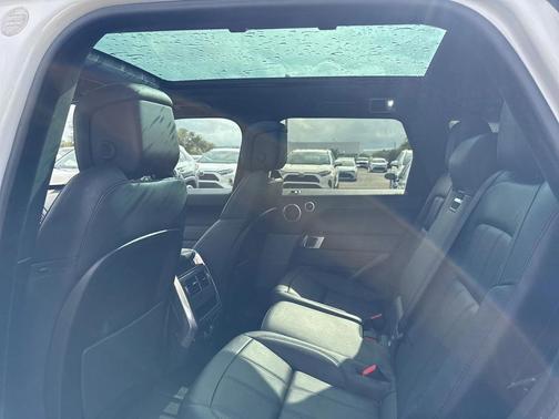 2020 Land Rover Range Rover Sport SE