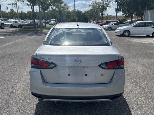 2024 Nissan Versa 1.6 S
