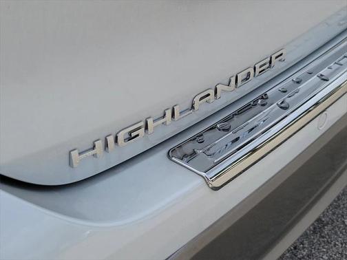 2024 Toyota Highlander Platinum