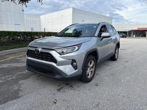 2019 Toyota RAV4 XLE