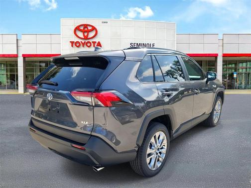 2025 Toyota RAV4 XLE Premium