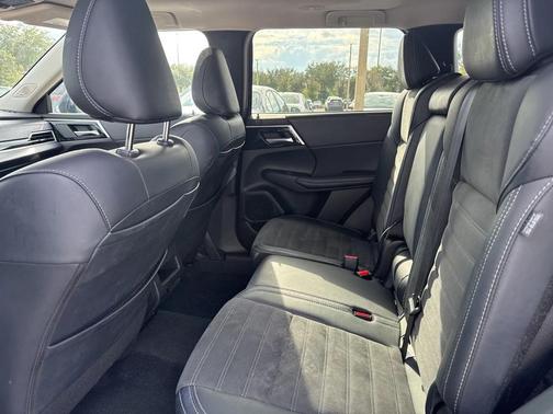 2024 Mitsubishi Outlander SE 2.5 2WD