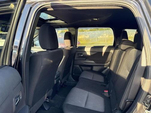 2018 Mitsubishi Outlander LE