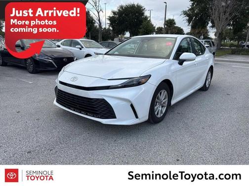 2025 Toyota Camry LE