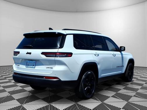 Bright White Clearcoat 2023 Jeep Grand Cherokee L Limited