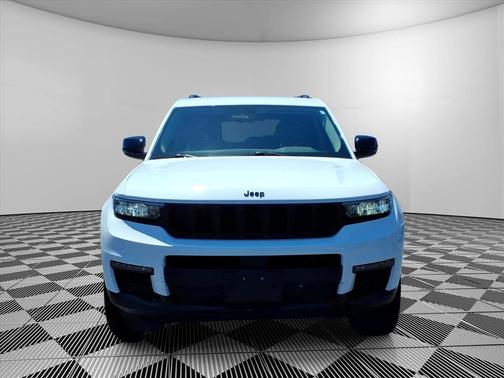 Bright White Clearcoat 2023 Jeep Grand Cherokee L Limited