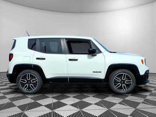 Alpine White 2016 Jeep Renegade Sport