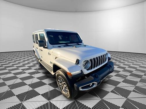 Bright White Clearcoat 2026 Jeep Wrangler Sahara