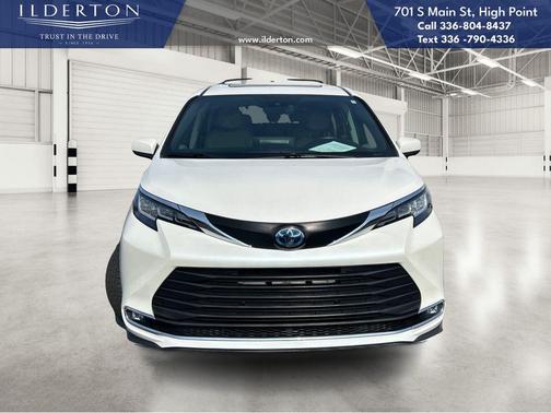 2021 Toyota Sienna XLE