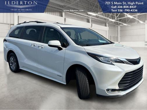 2021 Toyota Sienna XLE