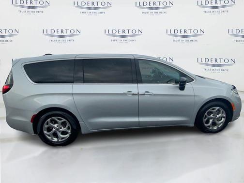 2024 Chrysler Pacifica Limited
