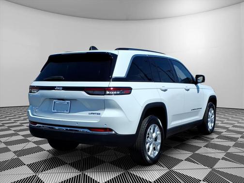 Bright White Clearcoat 2023 Jeep Grand Cherokee Limited