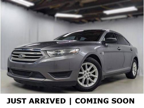 2017 Ford Taurus SE