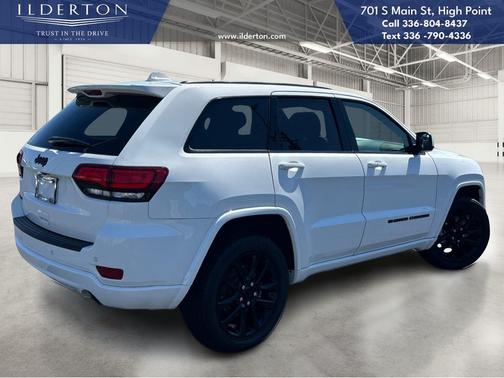 2022 Jeep Grand Cherokee WK Laredo