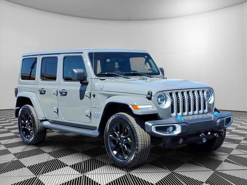 Sting Gray Clearcoat 2022 Jeep Wrangler Unlimited 4xe Sahara