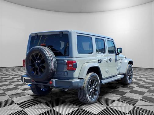 Sting Gray Clearcoat 2022 Jeep Wrangler Unlimited 4xe Sahara