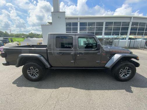 2025 Jeep Gladiator Mojave