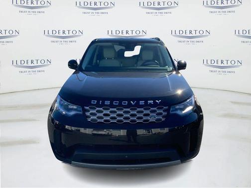 2024 Land Rover Discovery P300 S