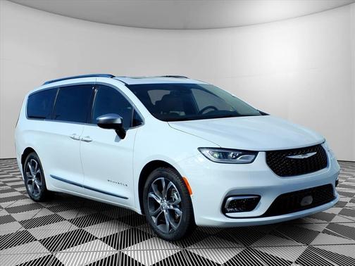 2026 Chrysler Pacifica Pinnacle