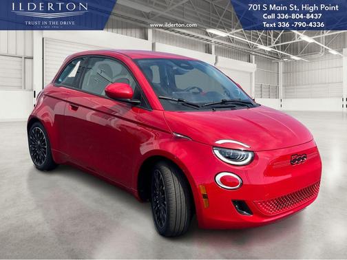 2024 FIAT 500e Base