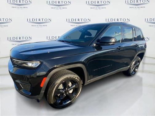 2025 Jeep Grand Cherokee Laredo