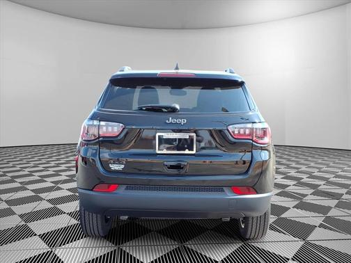 Diamond Black 2026 Jeep Compass Latitude