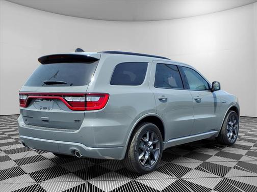 Destroyer Gray Clearcoat 2026 Dodge Durango GT HEMI V8