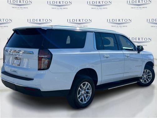 2024 Chevrolet Suburban LT