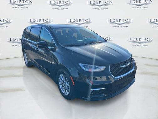 2024 Chrysler Pacifica Touring-L