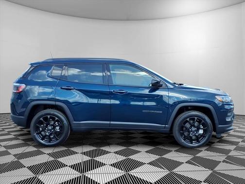 Fathom Blue Pearlcoat 2026 Jeep Compass Latitude