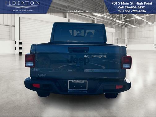 2025 Jeep Gladiator Sport