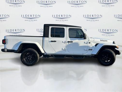 2021 Jeep Gladiator Sport