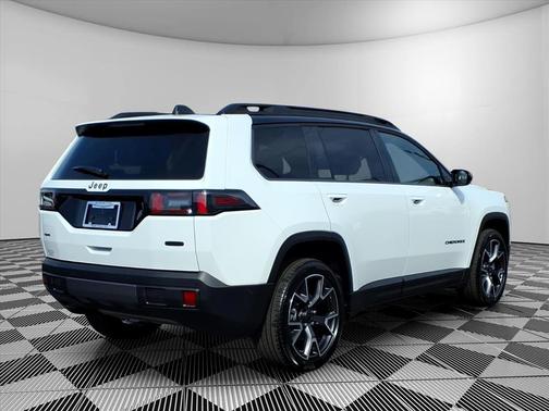 2026 Jeep Cherokee Overland