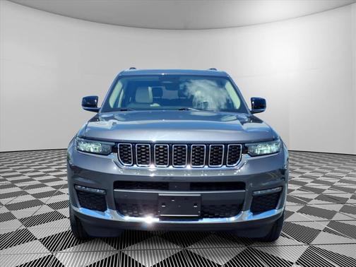 Metallic 2022 Jeep Grand Cherokee L Limited