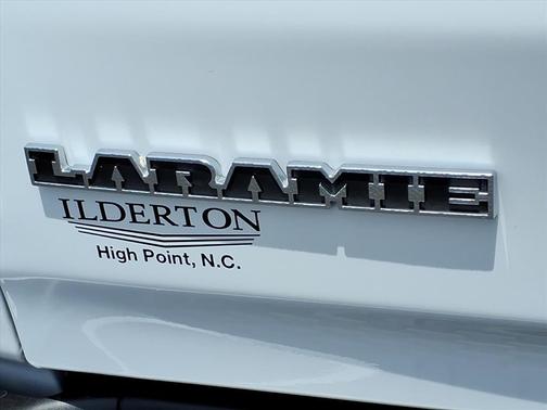 Bright White Clearcoat 2026 RAM 1500 Laramie