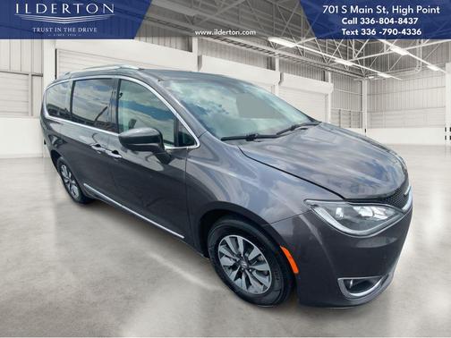2020 Chrysler Pacifica Touring-L Plus